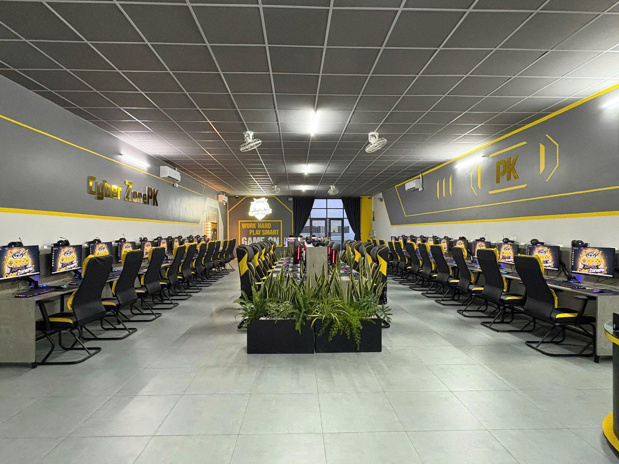 Lắp Đặt Phòng Net Trọn Gói Uy Tín 2026: Kinh Nghiệm Tối Ưu Chi Phí & Tăng Lợi Nhuận Từ Chuyên Gia 3 1 hinh 2